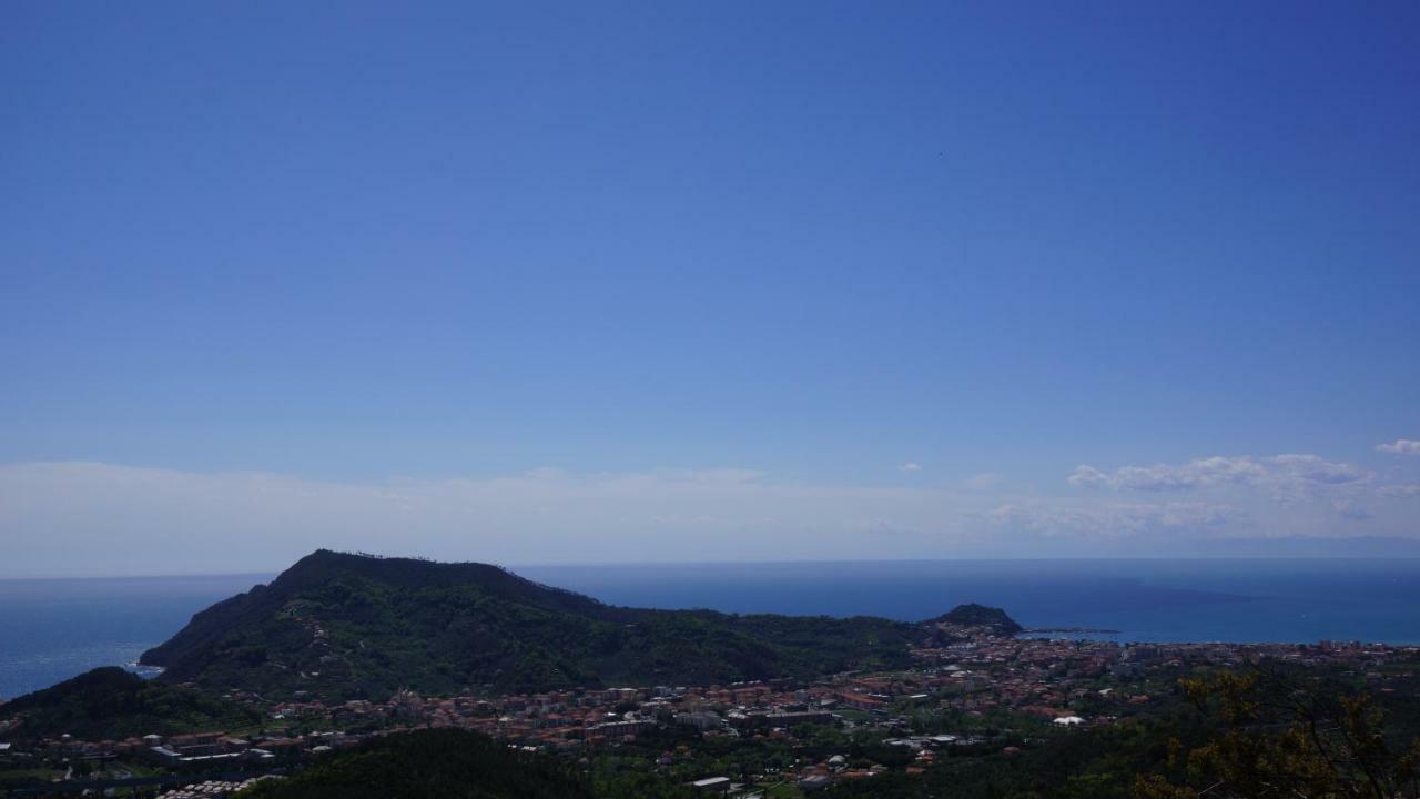 Villa Crassula Casarza Ligure Bagian luar foto
